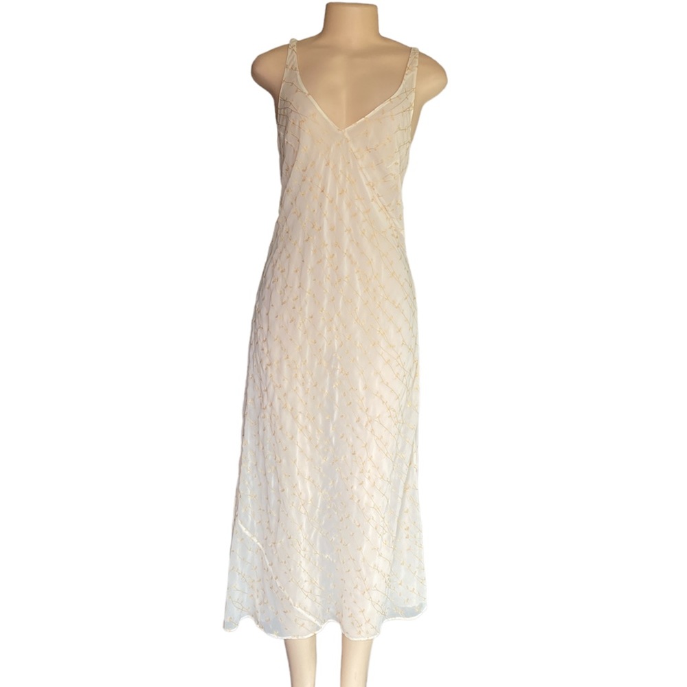 Victoria’s Secret vintage sheer Embroidered nightgown!